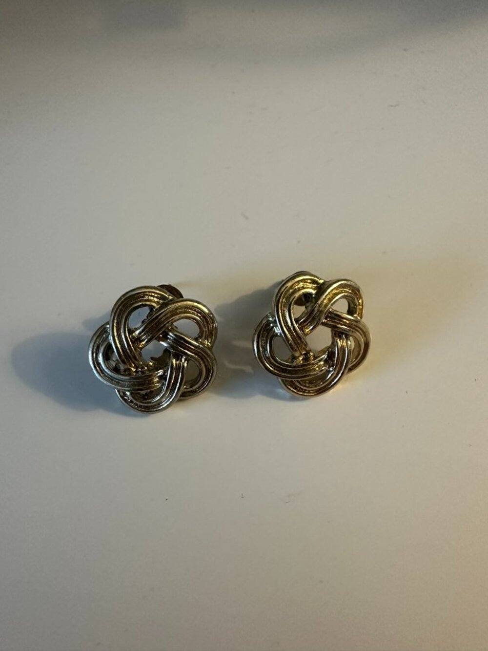Forever 21 Stud Flower Knot Earrings - Gold